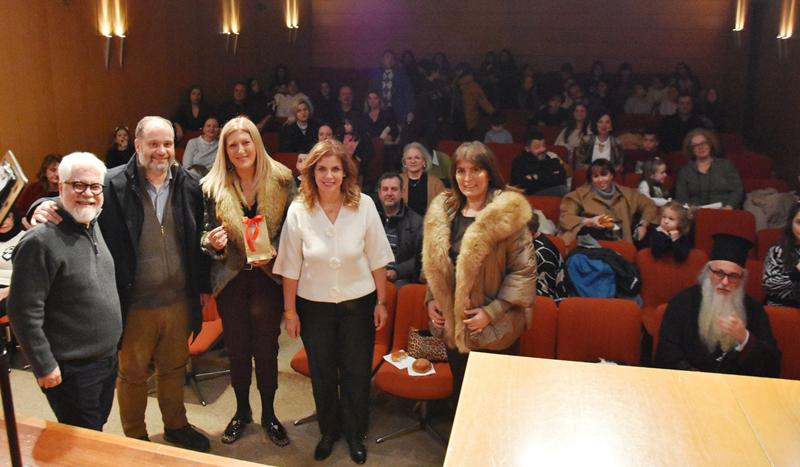  Ο Δήμαρχος Νάουσας στις κοπές βασιλοπιτών πολιτιστικών, αθλητικών και κοινωνικών συλλόγων